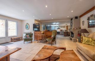 Lovely Home In Escles With Kitchen - Escles - 1