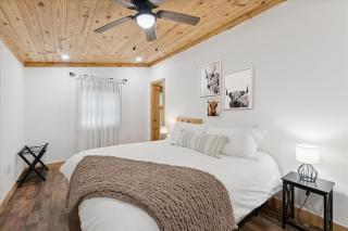 Creekside Retreat by Beyond Expectations - Pigeon Forge - 6