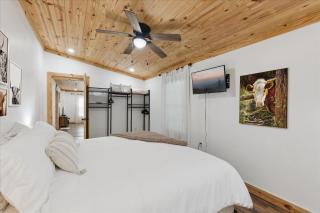 Creekside Retreat Arcade Fire Pit - Pigeon Forge - 5