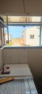 Chalet sur pilotis en bord de plage - 5