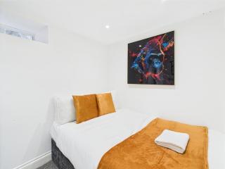 North Laine - 6BR - Sleeps18 - x2 Free Parking Spots - Brighton & Hove - 2