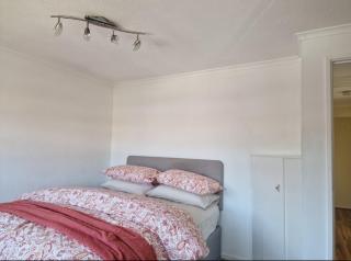 Simi Home - Milton Keynes - 9