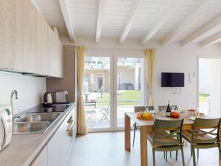 Michelle Mazzolari Apartment by Bookinggardalake - Rivoltella - 8