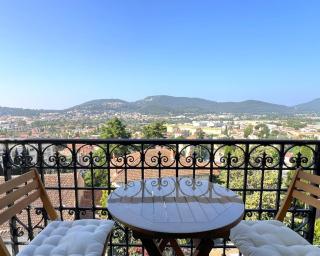 LE CASTEL Superbe appartement climatisé pour 4 personnes au centre ville de Hyères - Hyères - 8