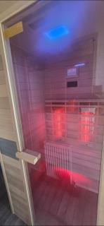 The Retreat 2 bedroom lodge with sauna! - 5