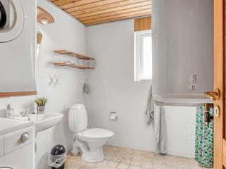 Holiday Home Ava - 350m from the sea by Interhome - Harboør - 1