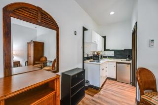 Everglades Escape with Marina and Heated Pool Access! - Naples - 7