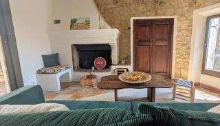 Charming & medieval village house completely renovated with great exterior and views - Mallemort - 1