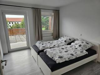 Modern 83 sqm apartment with large terrace - - 6