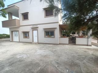 Villa Avia - - 9