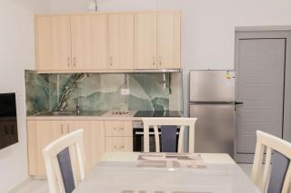 Cozy Apartment Steps from the sea - Saranda - 8