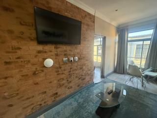 Junction 502, Menlo Park - Pretoria - 7