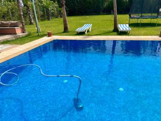 Al Waha, enjoy pool & nature - - 5