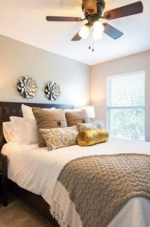 Charming! 3BR 3BA Lackland - San Antonio - 9
