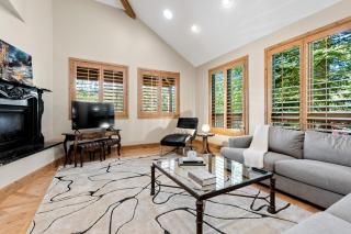 Golden Park City Getaway - Private Hot Tub Home Theater - Park City - 5