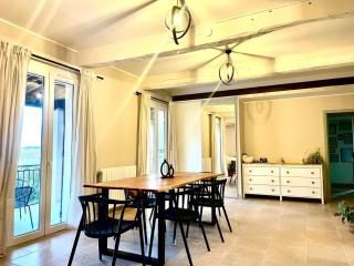 Villa Marthe, maison rénovée avec terrasses, piscine et vue sur le village d'Aups - Aups - 3