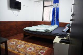 Hill top hotel - Gangtok - 0