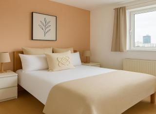 City Calm - St Katharine's Residences - 2