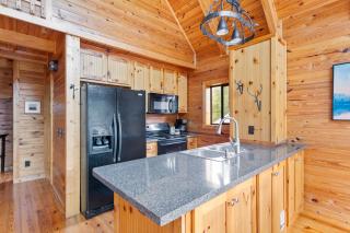 Lakefront Keowee Home with Dock, 14 Mi to Clemson - Seneca - 2