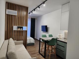 Bright Apartment Steps from the Shore - - 7