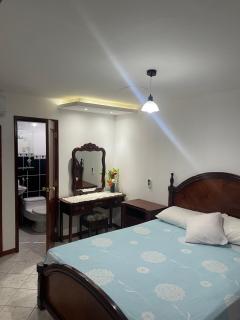 Se Alquila acogedora Villa en Urb Punta Carnero Salinas Ecuador - Salinas - 6