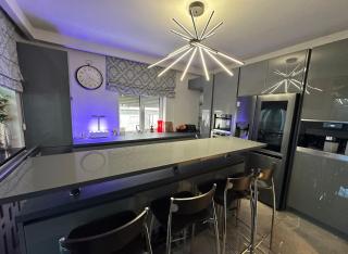 Bo Mat Luxury Apartment 2 - Perea - 8