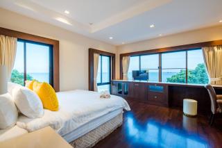 SeaBreeze Hideaway Luxury Beach Front at SantiPura Condo - Ban Bo Kaeo - 4