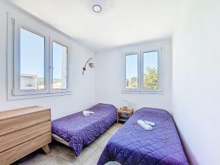Apartment La Sirene-5 by Interhome - Saint-Cyr-sur-Mer - 2