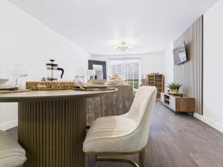 Modern ChaffordHundred Apartment Long Stay sleeps2 - North Stifford - 4
