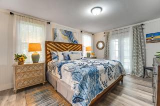 Walk to Boat Ramp Newly Remodeled Seadrift Home! - 1