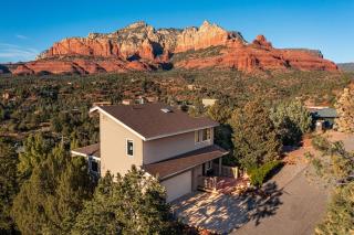 Uptown-Epic Views-Hot Tub-3 King Beds-Walk to Town - Sedona - 1