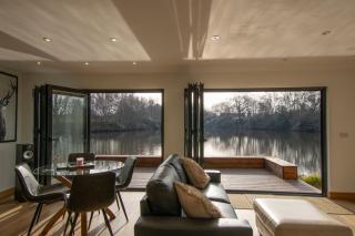 Lakeview House - Crawley - 2