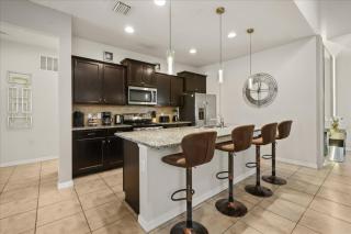 7 Bedrooms55 Bathroomswindsor Westside 1897Nc - 8