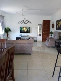 Beach Road Apartment - Mombasa - 8