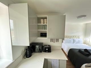 Studio Flat in New Barnet - New Barnet - 2