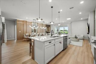 10 Bedrooms 8 Bathrooms Windsor Cay 16005Cc - 8