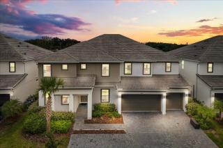 15 Bedrooms155 Bathroomsveranda Palms 2521Sd - 0