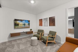 3 Bedrooms3 Baths Hub Westside Reserve 8801Pd - 2