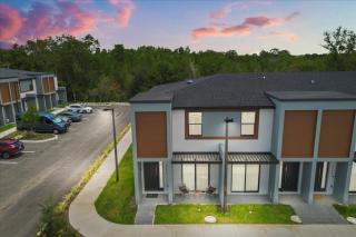 3 Bedrooms3 Baths Hub Westside Reserve 8792Pd - 0