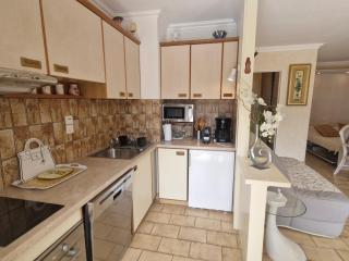 Studio à Sainte-Maxime avec piscine, climatisation, parking et animaux admis - FR-1-780-95 - Sainte-Maxime - 4
