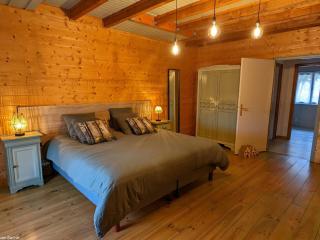 Gîte paisible dans une ancienne ferme avec WIFI et parking à Saint-Bresson - FR-1-583-440 - 9