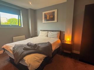 Quayside Apartment with Parking Sleeps 2 - Newcastle upon Tyne - 6
