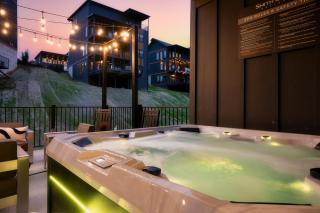 Smith Creek Resort Rooftop Cabins - Pigeon Forge - 5