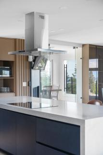 Elegant Retreat in Nanaimo with Style & Comfort - Nanaimo - 6