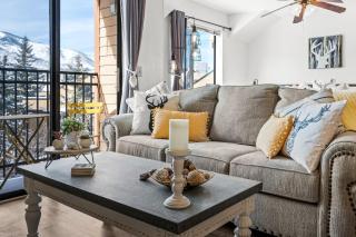Cozy PC Condo - Top Floor Studio - Park City - 9