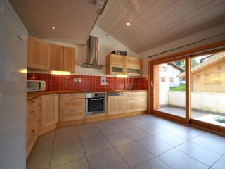 Ferme rénovée 12 pers, 450m des pistes, navette gratuite, balcon S-O, parking, WIFI - FR-1-572-23 - Arâches-la-Frasse - 2