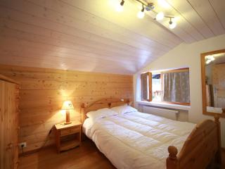 Ferme rénovée 12 pers, 450m des pistes, navette gratuite, balcon S-O, parking, WIFI - FR-1-572-23 - Arâches-la-Frasse - 1