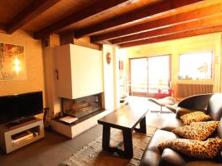 Chalet 8 pers, 3 ch + mezzanine, au pied des pistes, WIFI, PARKING - FR-1-572-33 - Les Carroz-d'Araches - 9