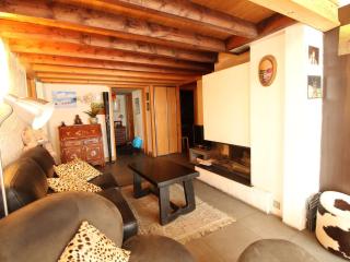 Chalet 8 pers, 3 ch + mezzanine, au pied des pistes, WIFI, PARKING - FR-1-572-33 - Les Carroz-d'Araches - 8
