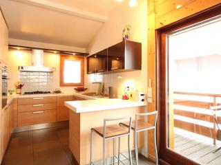 Chalet 8 pers, 3 ch + mezzanine, au pied des pistes, WIFI, PARKING - FR-1-572-33 - Les Carroz-d'Araches - 7